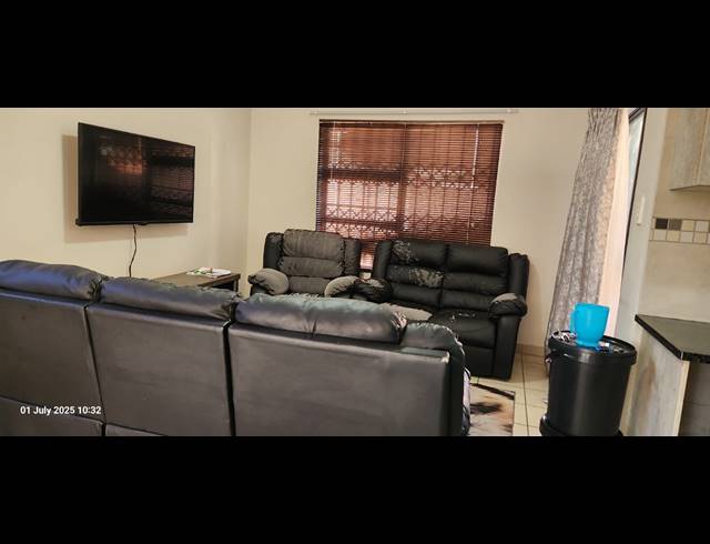 3 BEDROOM TOWNHOUSE FOR SALE IN WATERVAL EAST